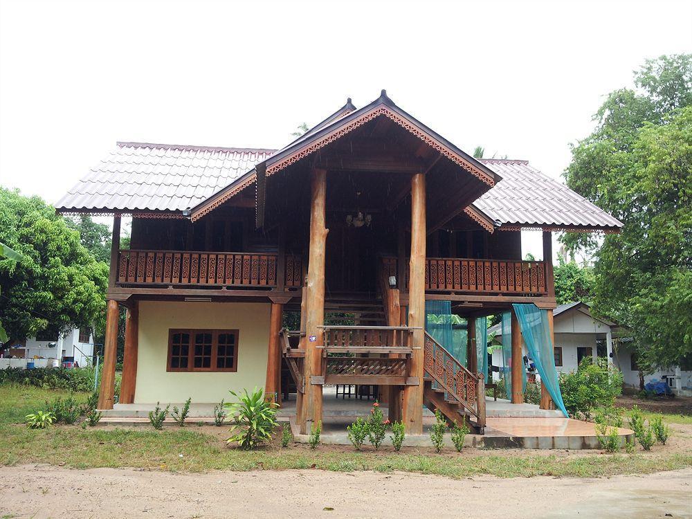 Baan Boonrod Villa Ламай Бийч Екстериор снимка